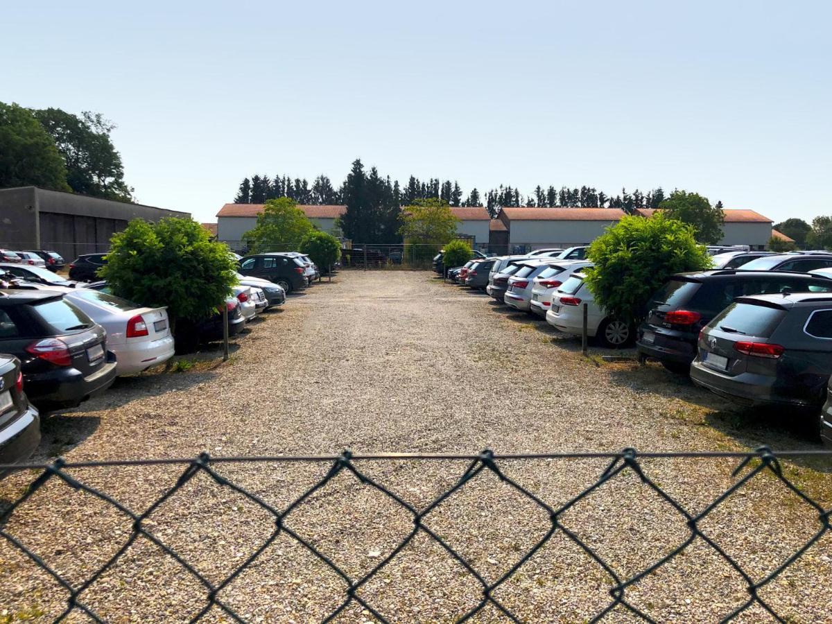 #World Monteurzimmer Schkeuditz Eksteriør billede