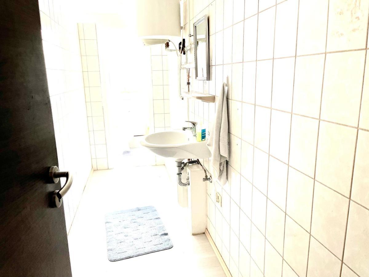 #World Monteurzimmer Schkeuditz Eksteriør billede